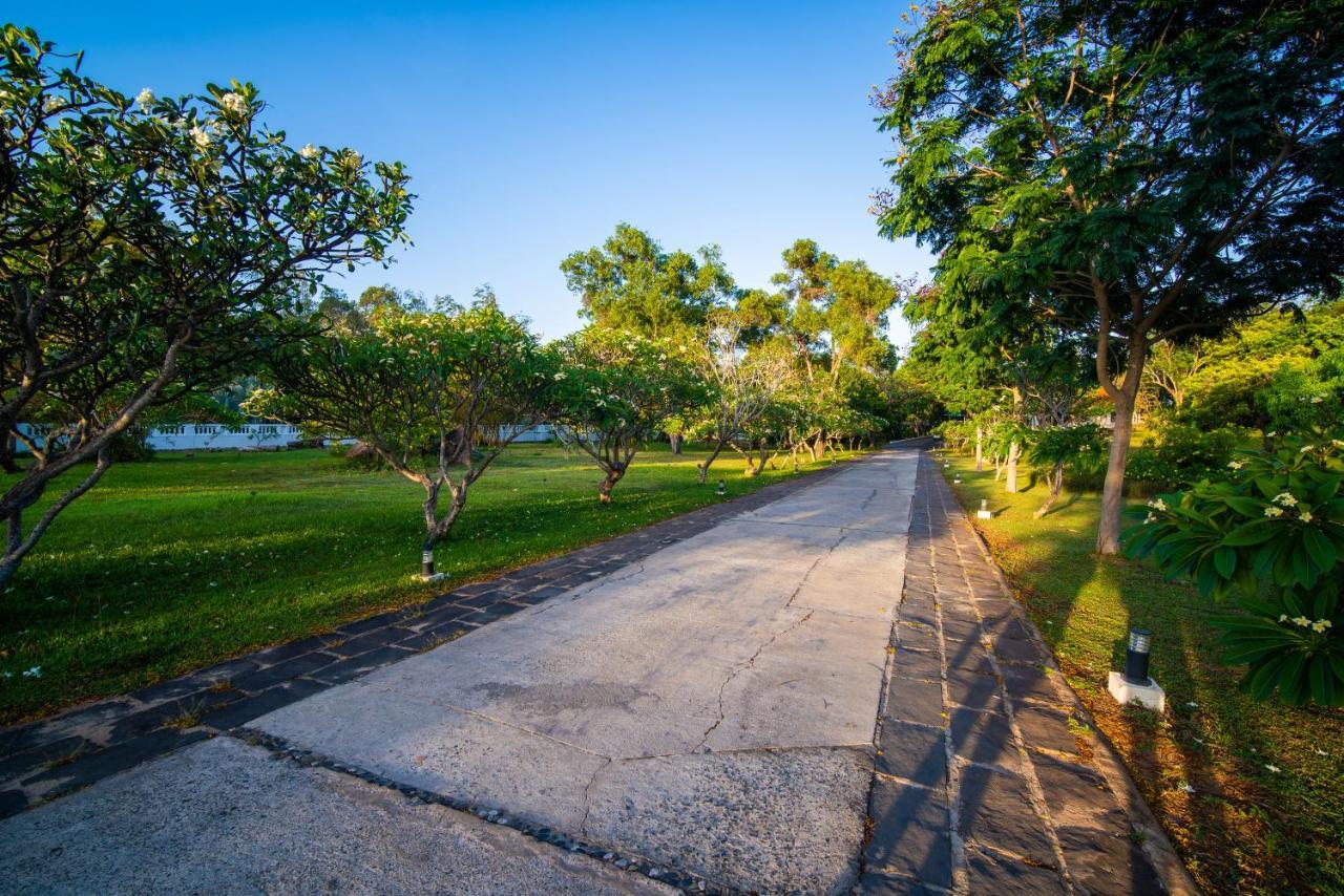 Fleur De Lys Resort & Spa Long Hai Bagian luar foto