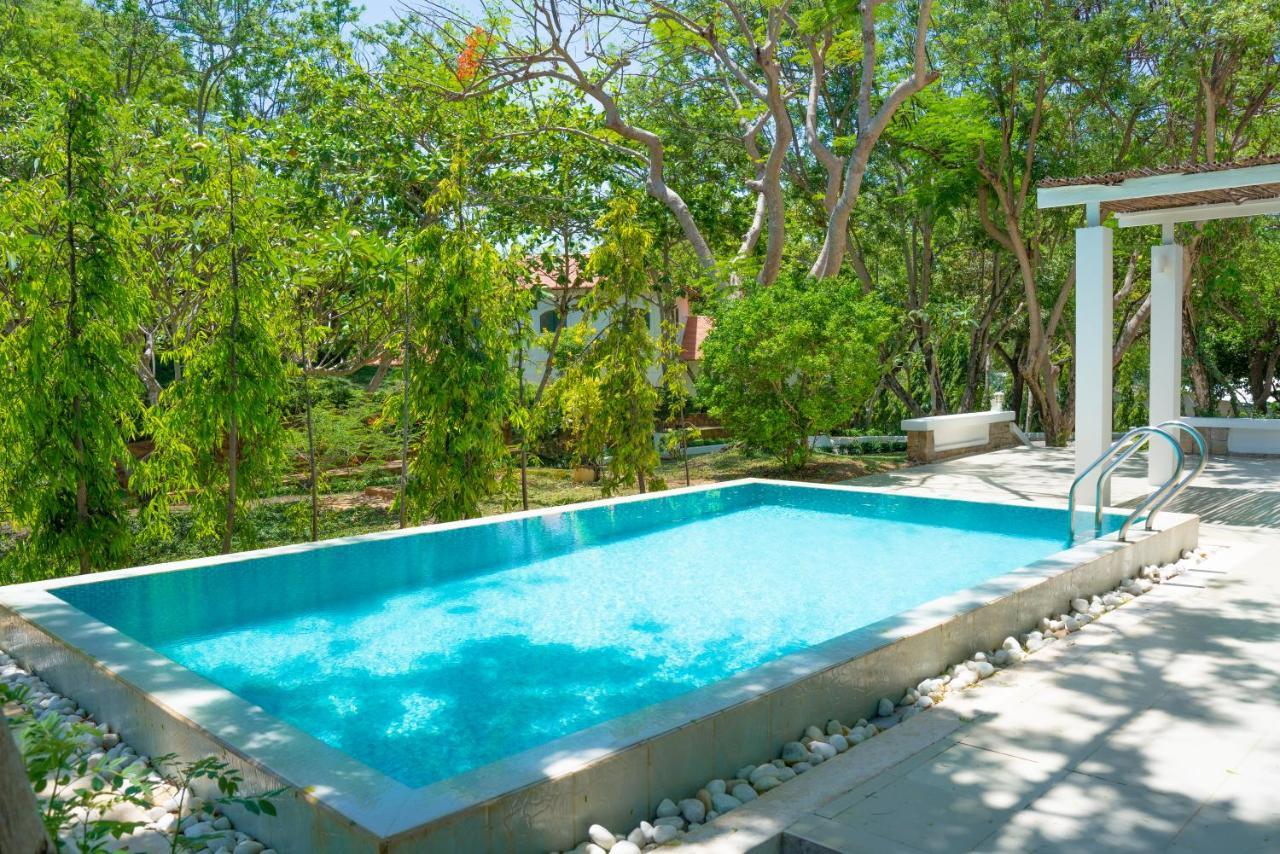 Fleur De Lys Resort & Spa Long Hai Bagian luar foto